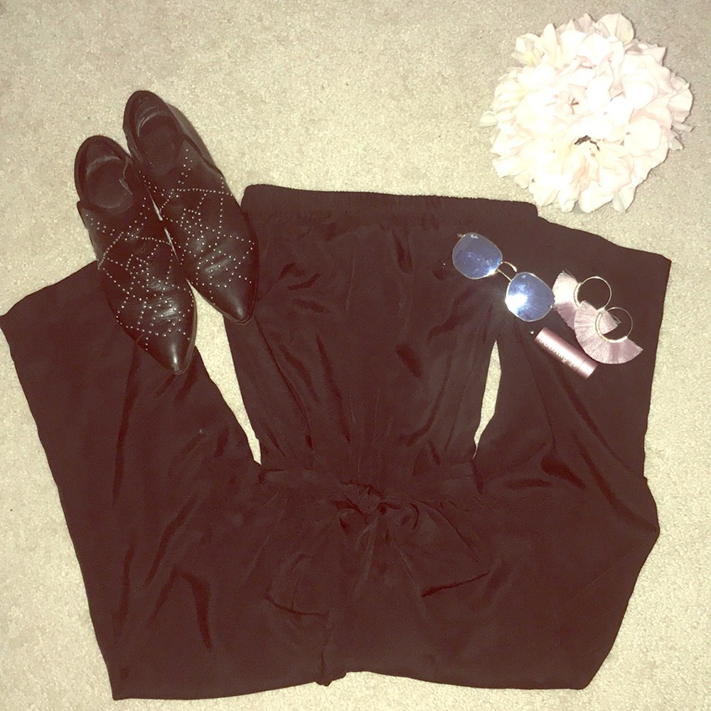 Strapless romper.